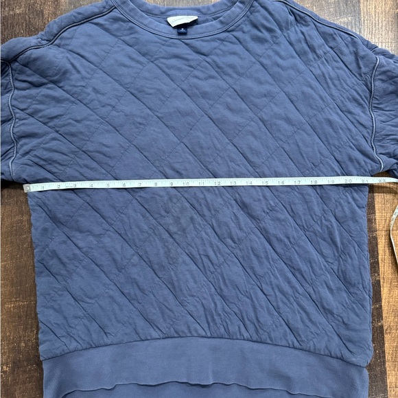 Universal Thread Quilted Navy Sweatshirt - Picture 4 of 5